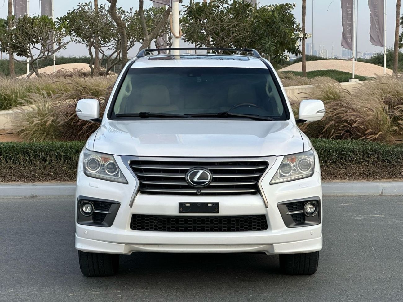 Lexus LX 570 Sport Platinum 5.7L
