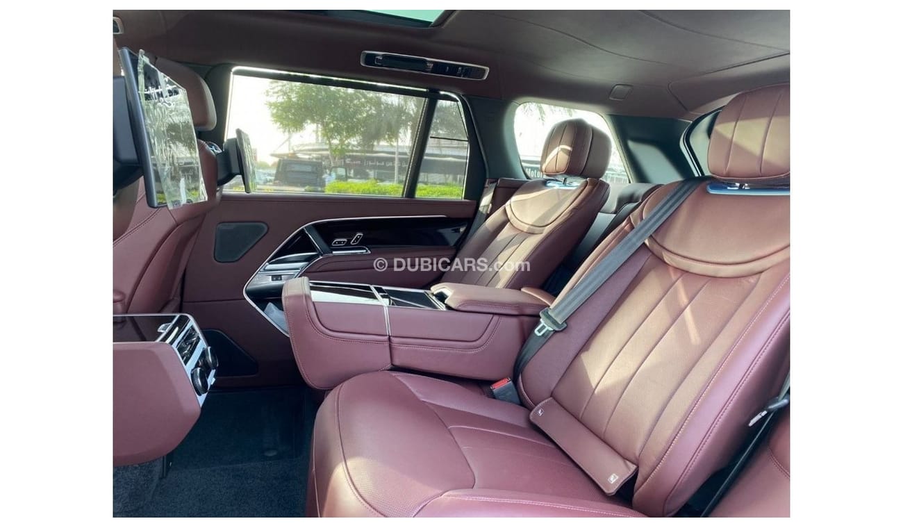 Land Rover Range Rover BRAND NEW GCC SPEC UNDER WARRANTY AND SERVICE