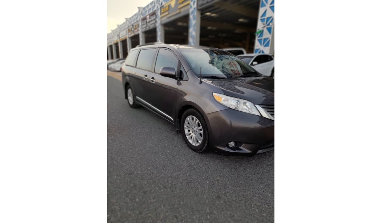 Toyota Sienna