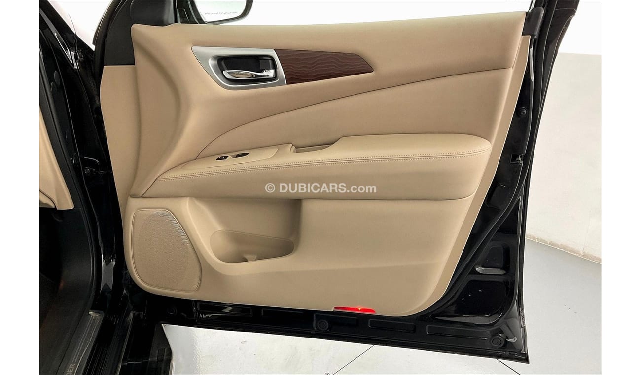 Nissan Pathfinder SV