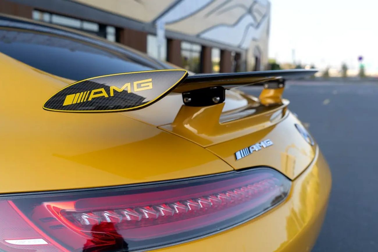 مرسيدس بنز AMG GT GT S RWD | Original 700 GTR wide body kit | GCC Specs