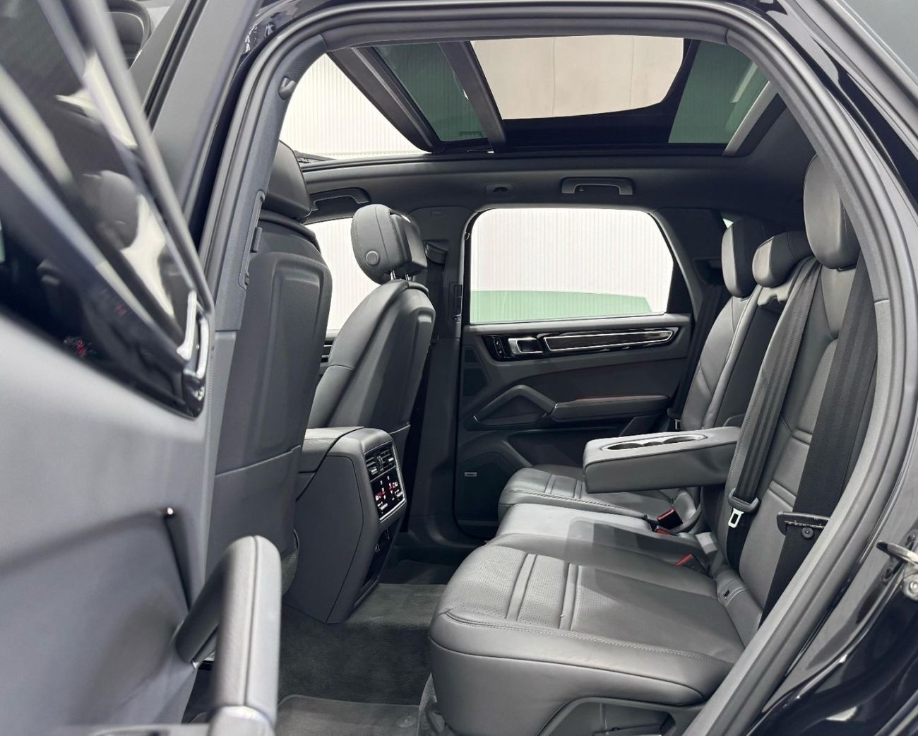 بورش كايان S 2.9L (440 HP) 2019 Porsche Cayenne S, Warranty, Full Porsche Service History, Fully Loaded, Low Km