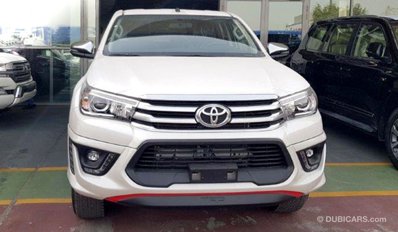 تويوتا هيلوكس HILUX 4.0 LTRS V6 TRD SPORTIVO