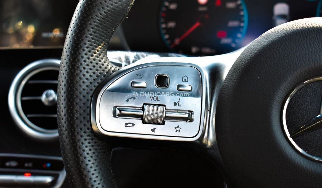 مرسيدس بنز GLC 300 MERCEDES BENZ | GLC 300 | 2.0 LTR Petrol | 4MATIC GLC SPORT-UTILITY-VEHICLE