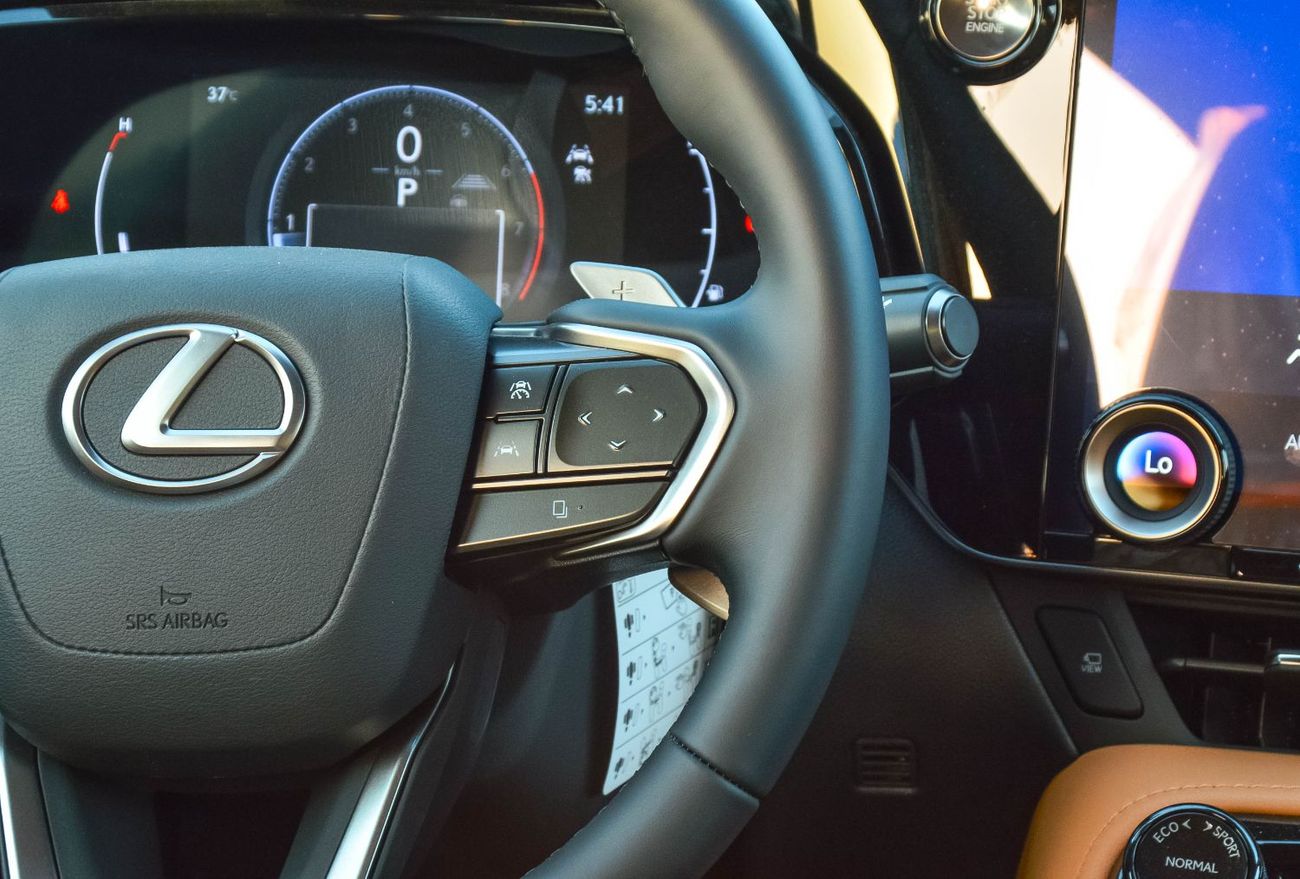 لكزس NX350 LEXUS NX350 2.4L AWD PETROL SUV 2025