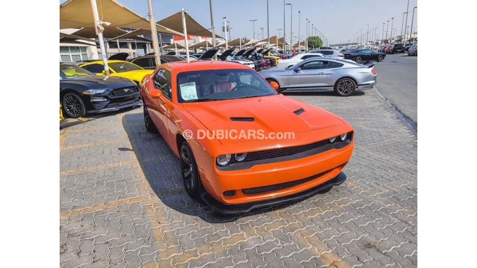 Used Dodge Challenger For sale 2020 for sale in Dubai 693698