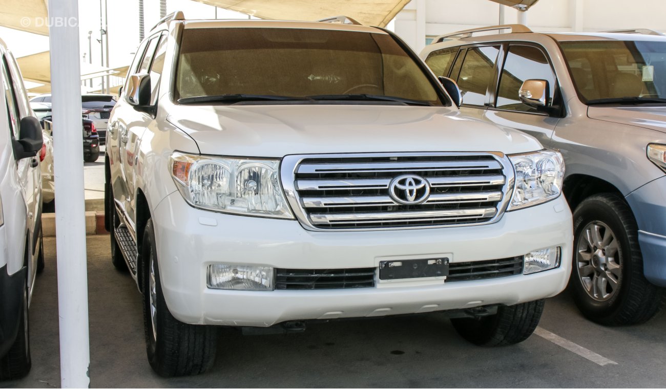 Toyota Land Cruiser GXR V6