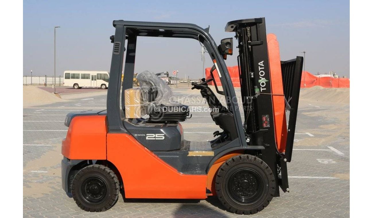 Toyota Fork lift DIESEL 2.5 TON, 3 STAGE W/ SIDE SHIFT 3 LEVER,4.7M LIFT HEIGHT MY23