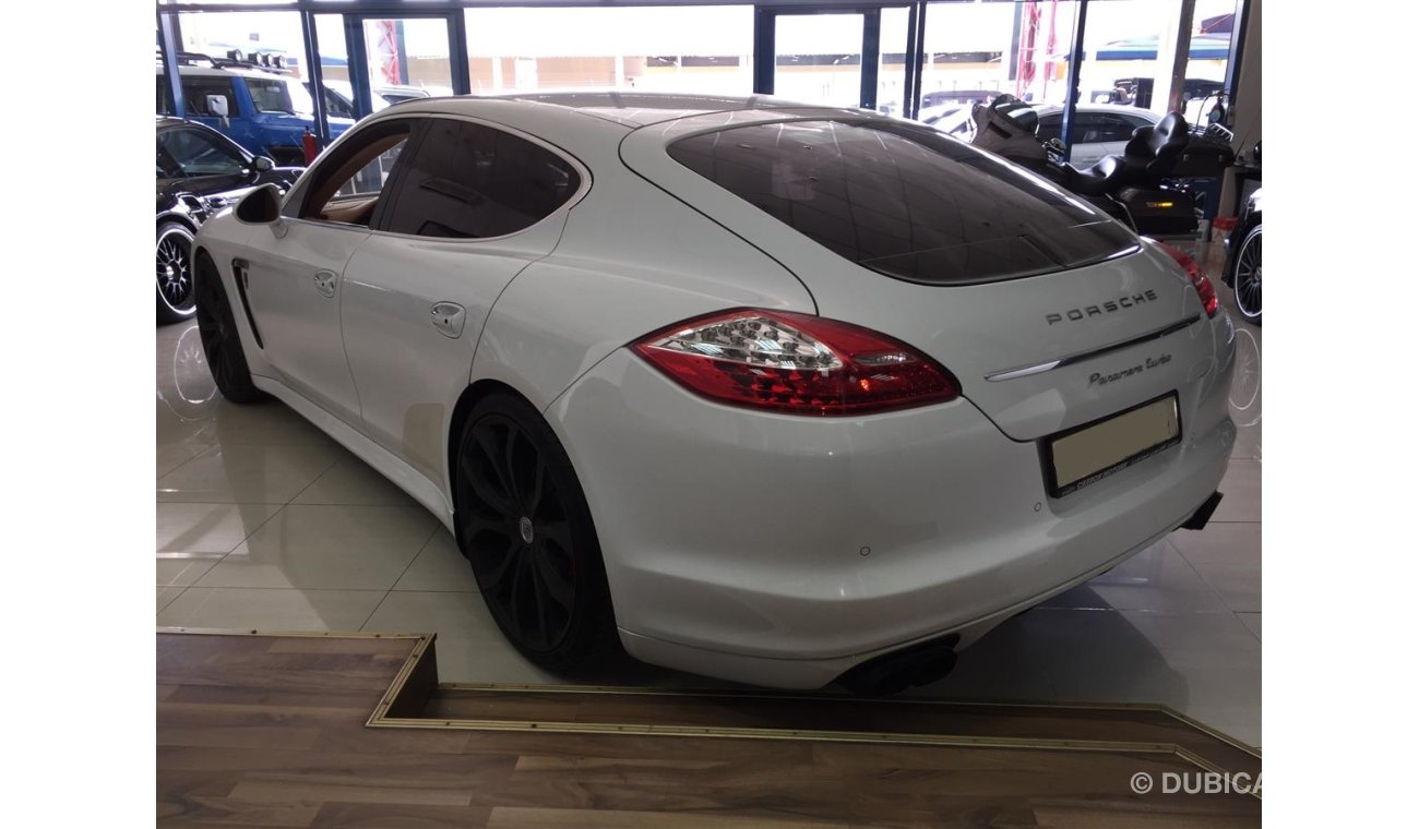 Porsche Panamera Turbo - BB Performance Upgrade 700 HP