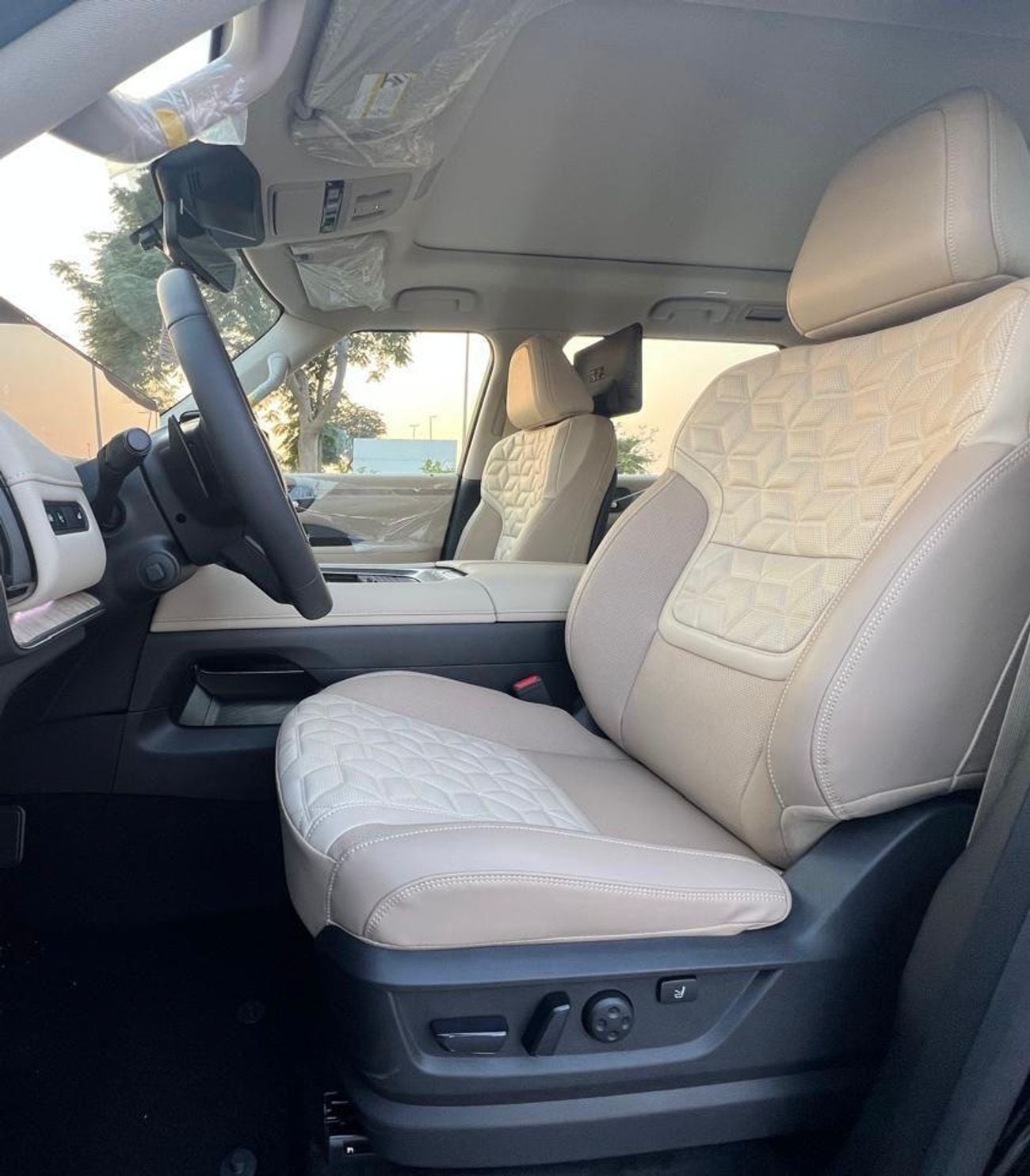 Nissan Patrol LE PLATINUM CITY (EXPORT PRICE)