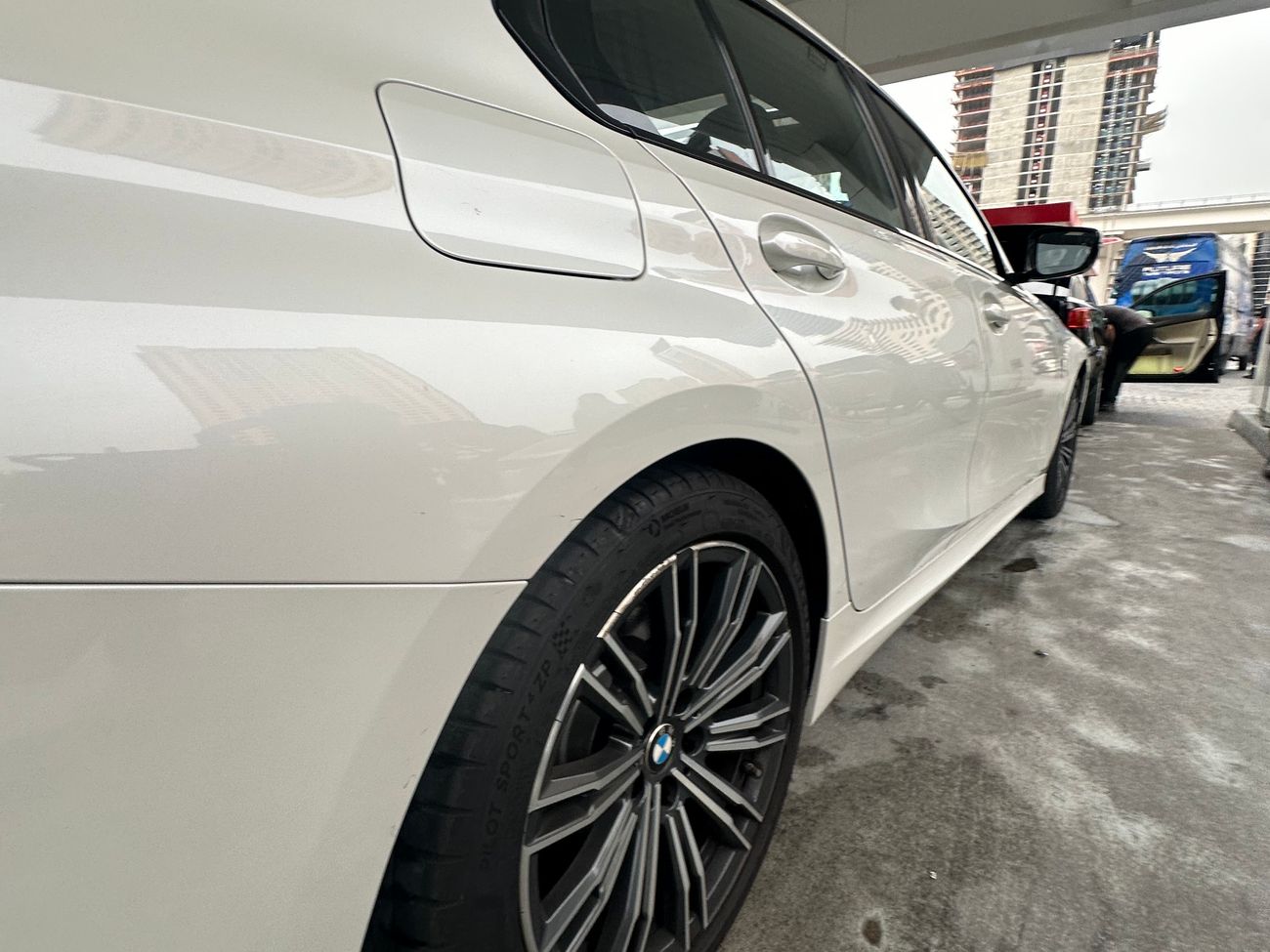 بي أم دبليو 320