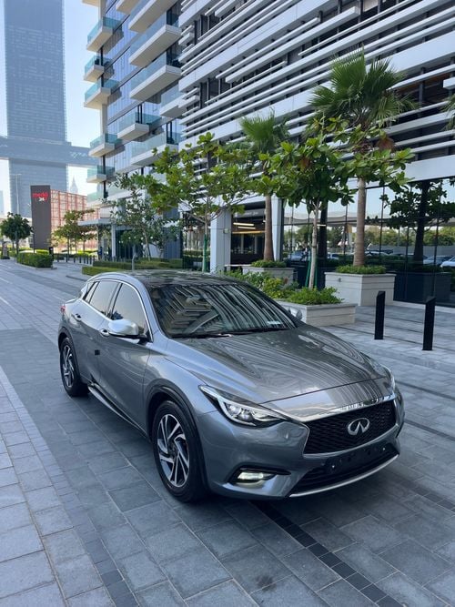 Infiniti Q30 2.0