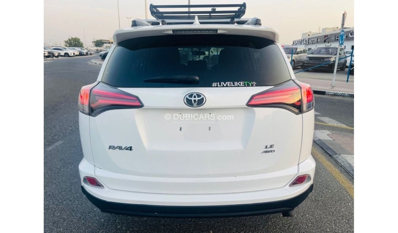 Toyota RAV4 AWD leather seats