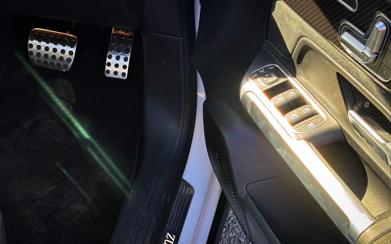 Mercedes-Benz GLB 200 AMG Line Premium Plus Right Hand Drive