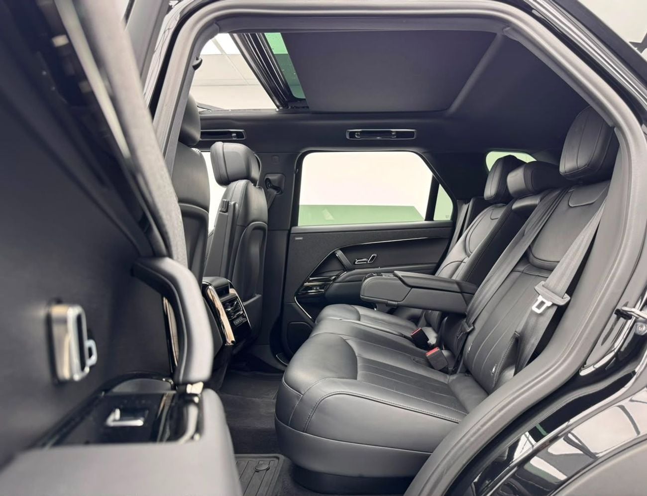 Land Rover Range Rover Sport DYNAMIC HSE P400 2023 Range Rover Sport, Service History, 1 Year Warranty, Clean Tit
