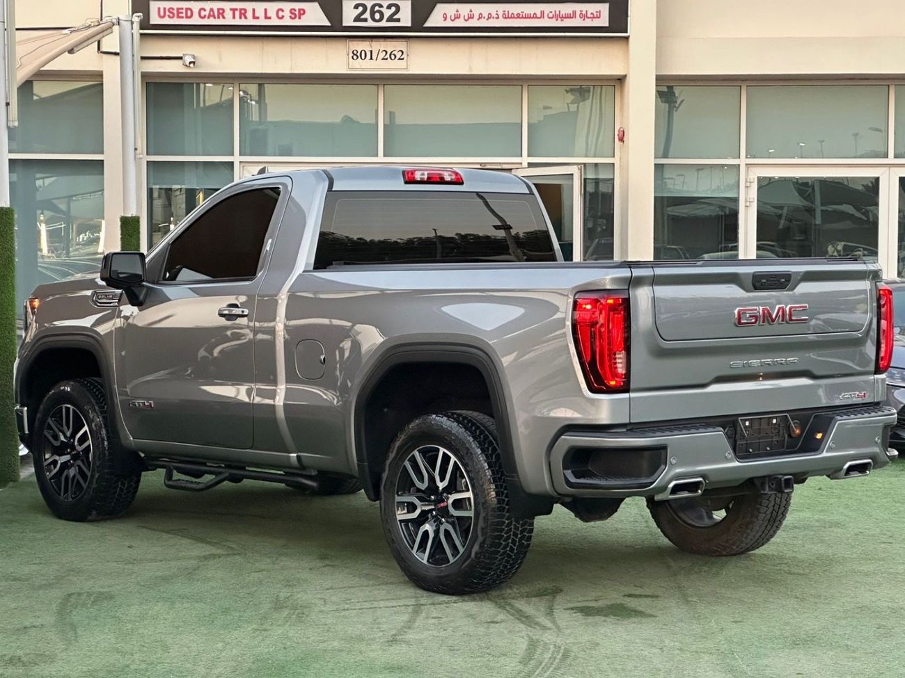 GMC Sierra 5.3L V8 AT4 Crew Cab (AWD)
