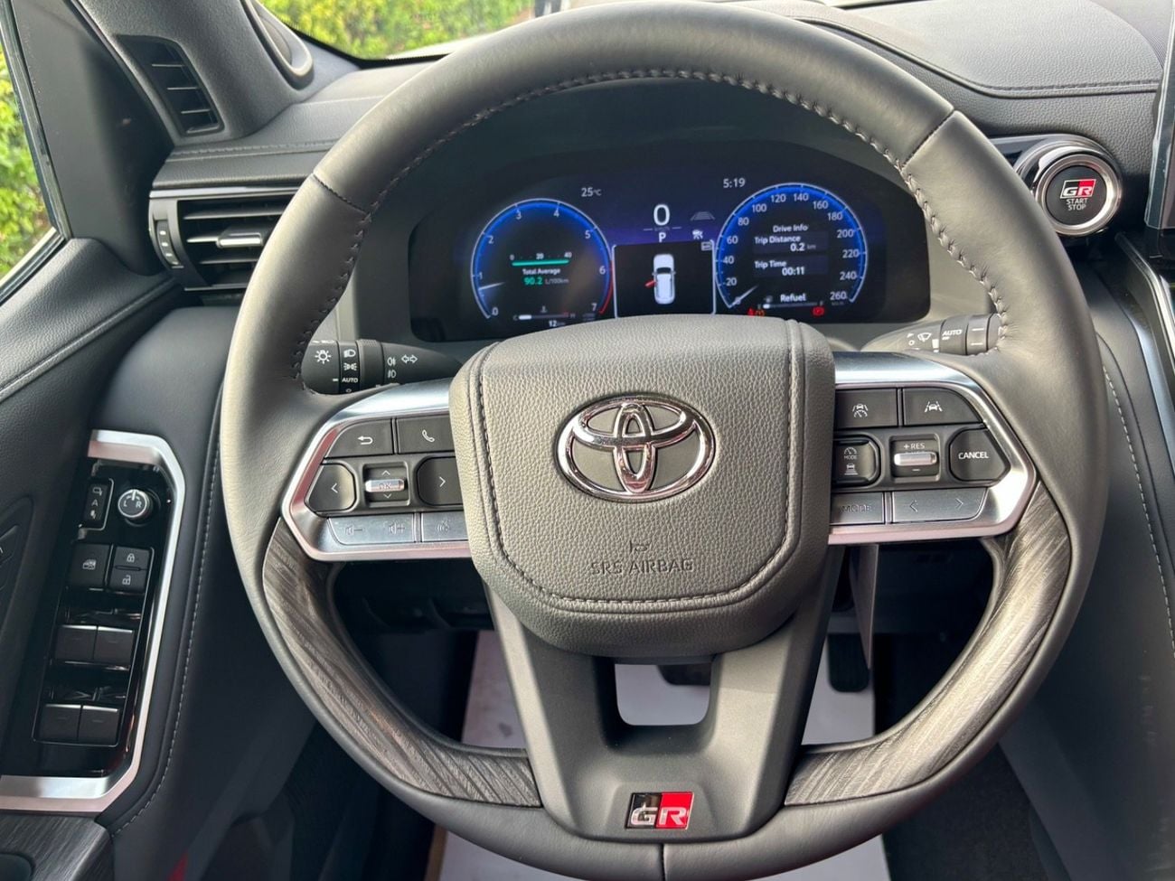 Toyota Land Cruiser GR SPORT