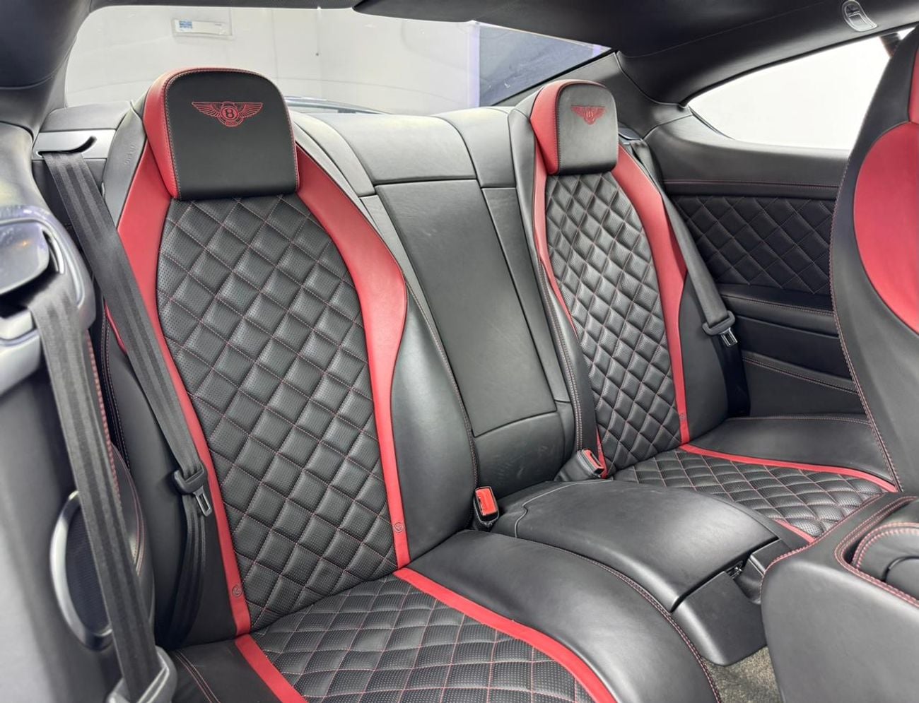 Bentley Continental GT 2016 Bentley Continental GT V8s Mulliner, 2027 GTA Service Pack, Excellent Condition, GCC