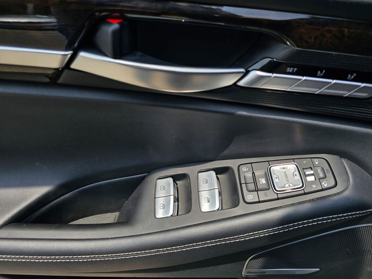 Genesis G90 Prestige 3.8L AWD