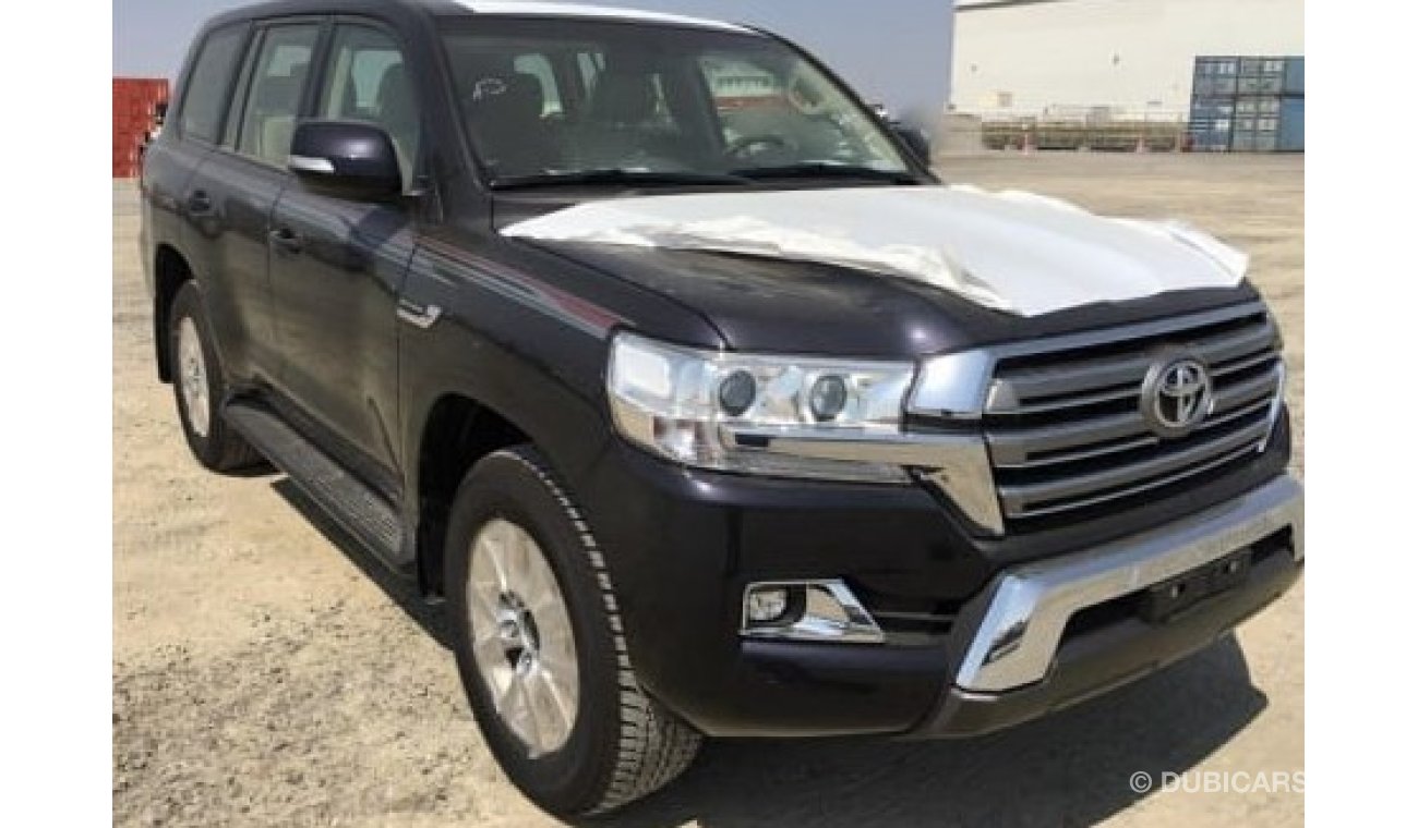 Toyota Land Cruiser gxr v8  petrol