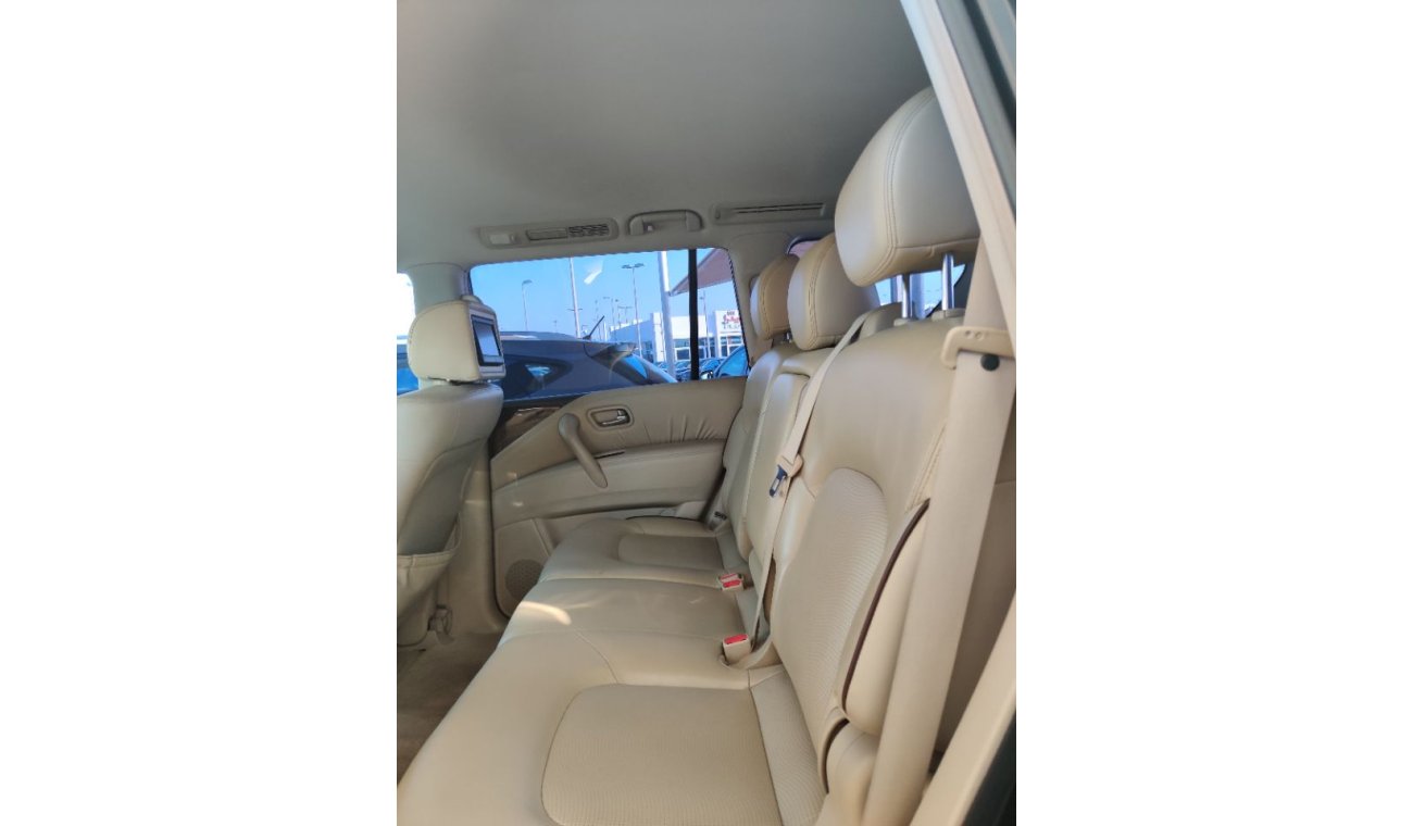 Nissan Patrol 2012 model full options GCC specs Se small engine