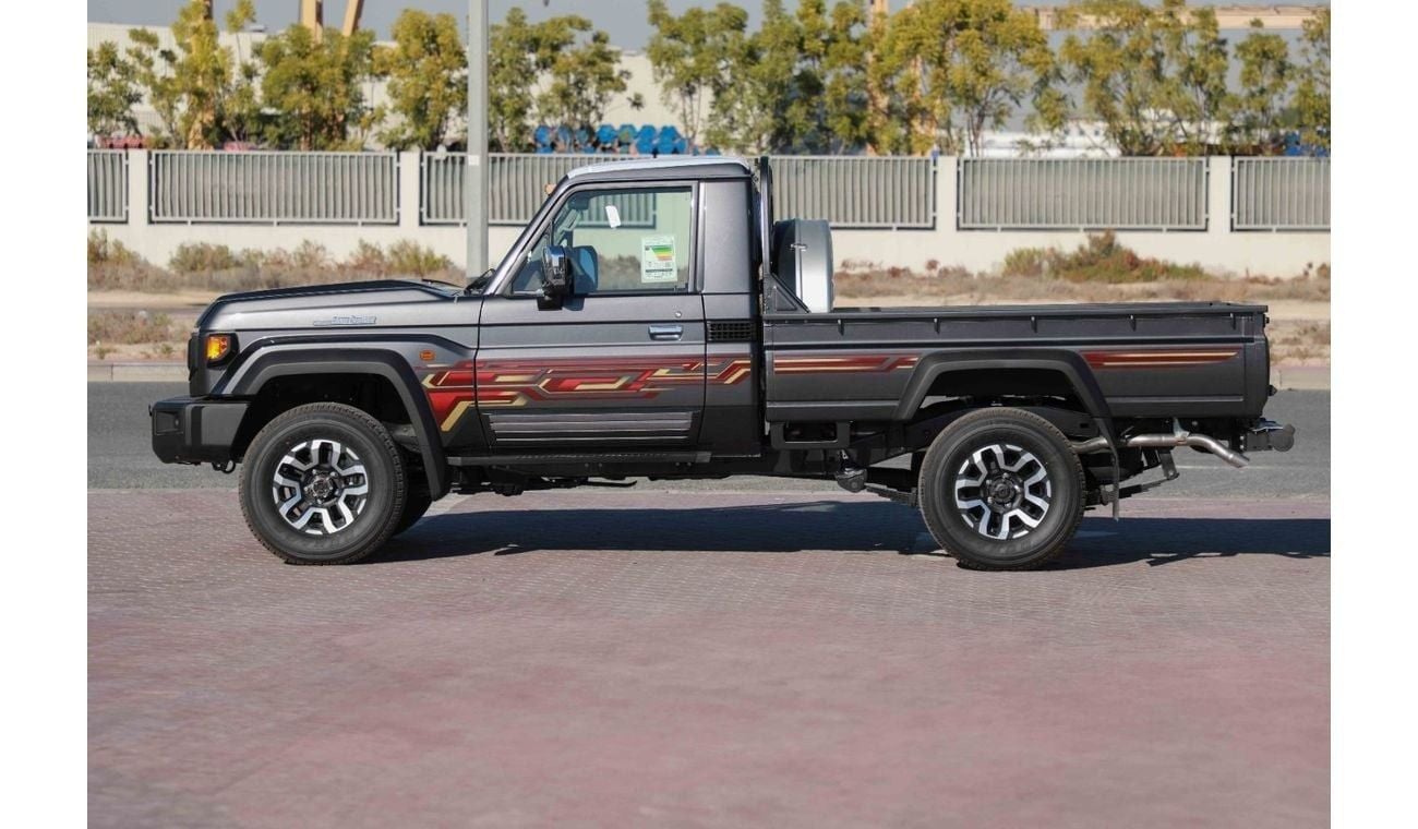 Toyota Land Cruiser 70 2024 TOYOTA LC79 LX Z SINGLE CAB 2.8 - GREY inside SADLLE TAN | Export Only