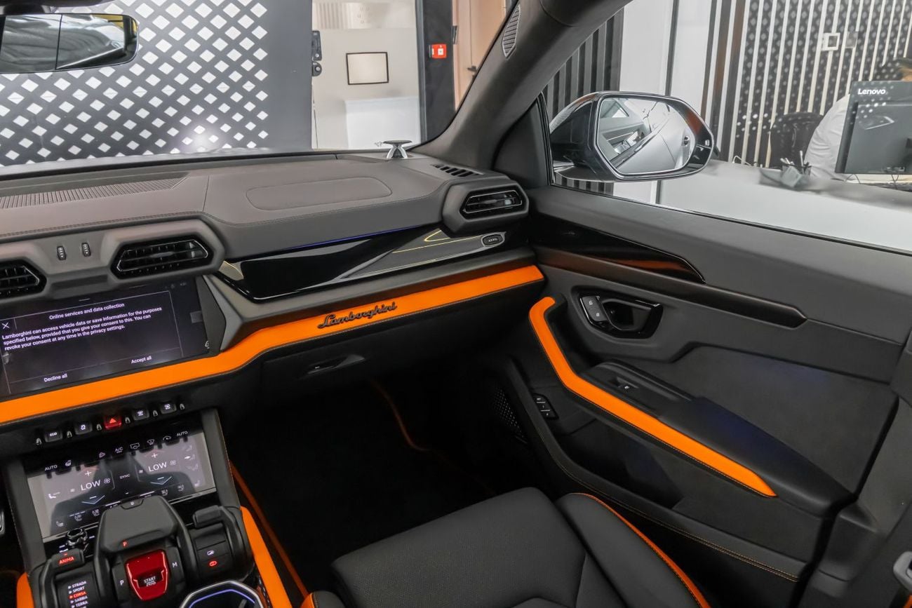 لامبورغيني اوروس SE Lamborghini Urus SE | 2026 | V8 4.0L Twin Turbo 800HP | SUV PHEV | 0KM