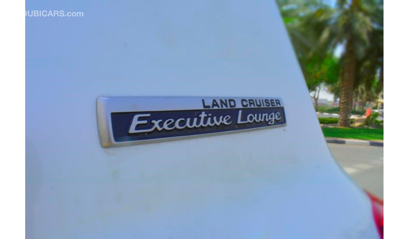 تويوتا لاند كروزر 200 VX V8 4.5L DIESEL AT EXECUTIVE LOUNGE