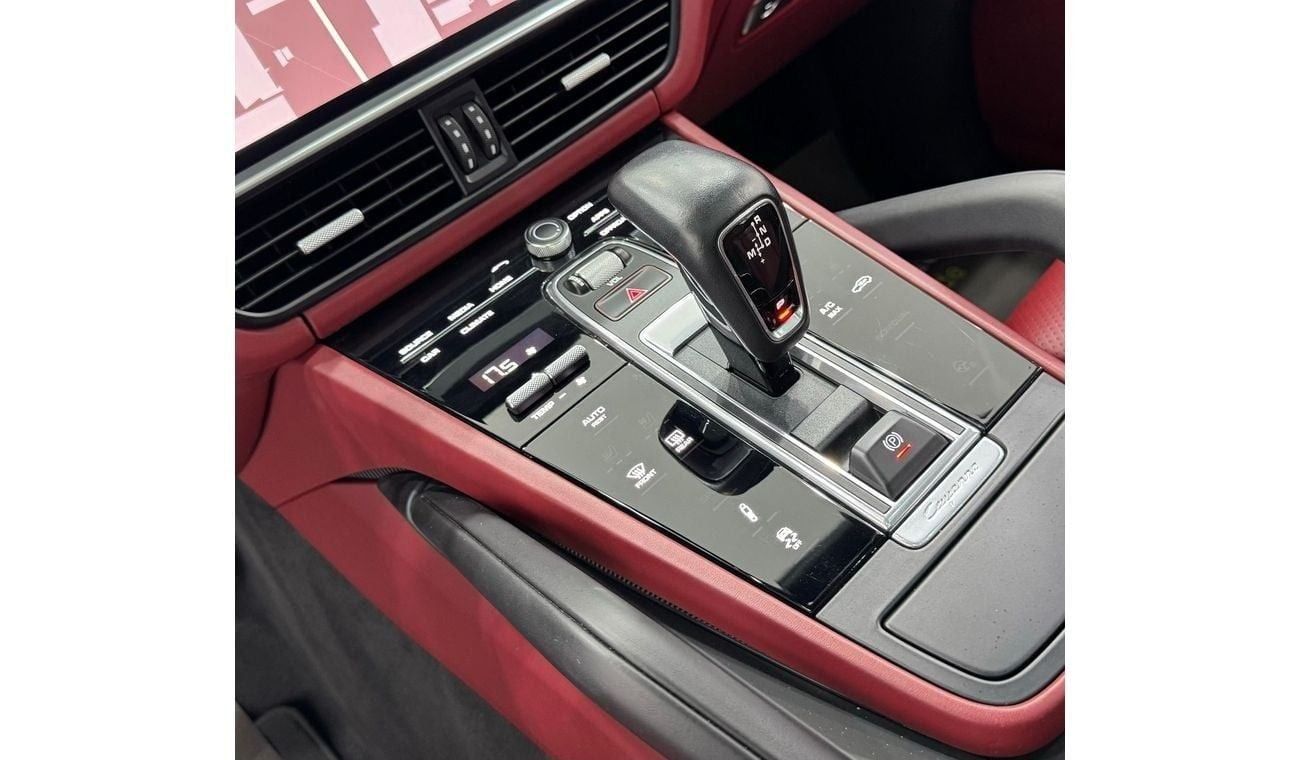 Porsche Cayenne Std 3.0L (335 HP) 2020 Porsche Cayenne Coupe, Warranty, Service History, Sport Chrono Package, Full