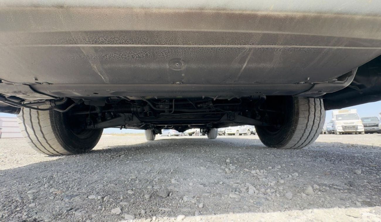 Toyota Hiace EXCELLENT CONDITION | NUDGE BAR | RHD | 2017 | 3.0L DIESEL ENGINE | MANUAL TRANMISSION | 14 SEATERS