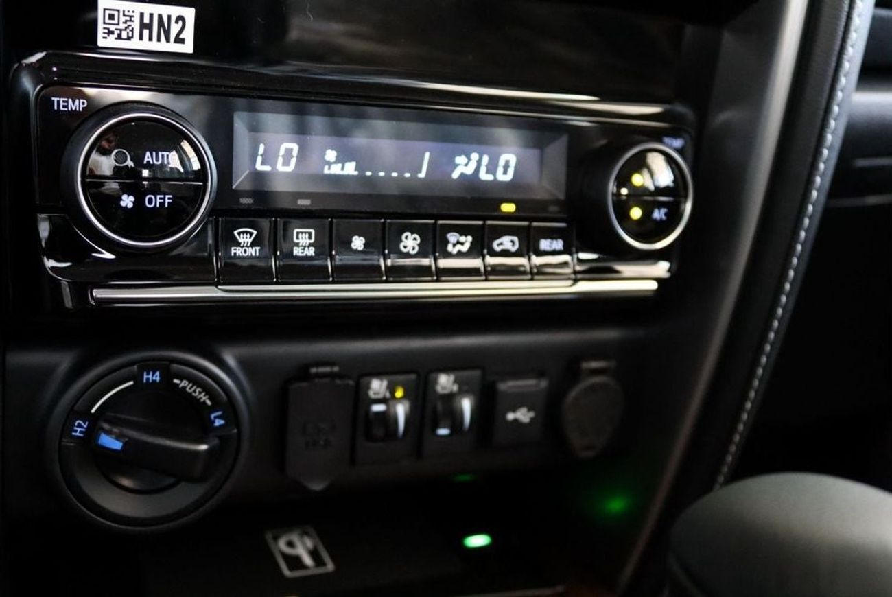 تويوتا فورتونر 2025 FORTUNER VXR 4.0 V6 PETROL/GASOLINA - **EXPORT ONLY**التصدير فقط خارج الخليج**