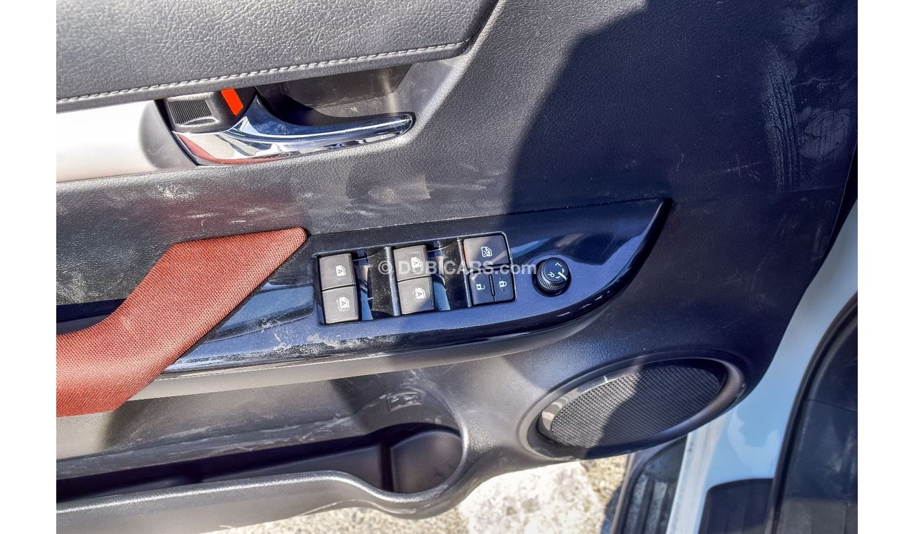 Toyota Hilux TOYOTA HILUX 2.7L SR5 PETROL PICKUP 2022 | REAR CAMERA | DIFF LOCK | ALLOY WHEELS | MANUAL TRANSMISS