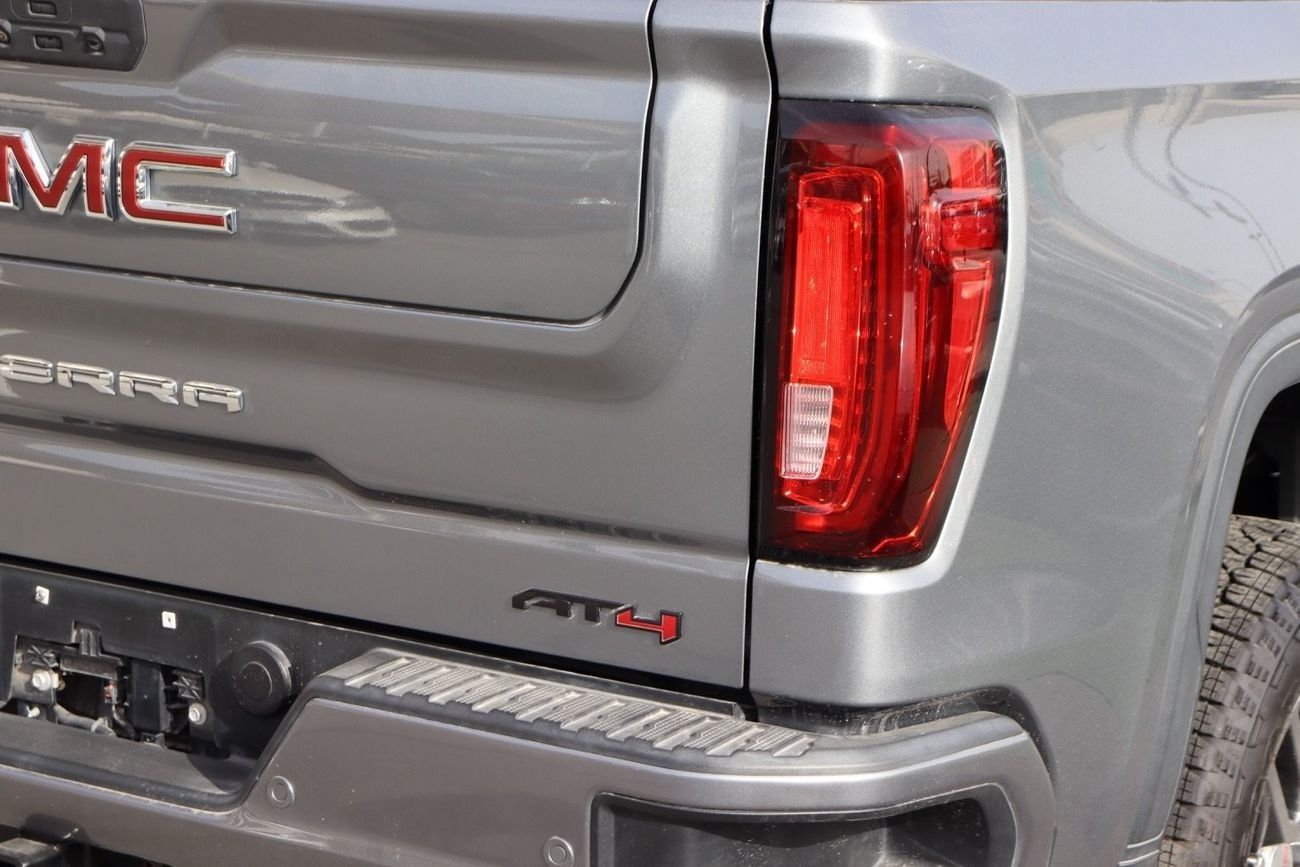 GMC Sierra GMC Sierra AT4 6.2L / GCC / Original Paint/ First Owner