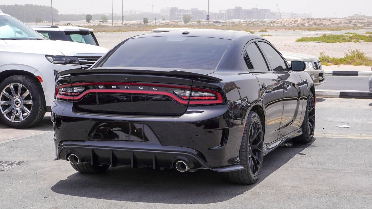 Dodge Charger SRT 5.7 L V8