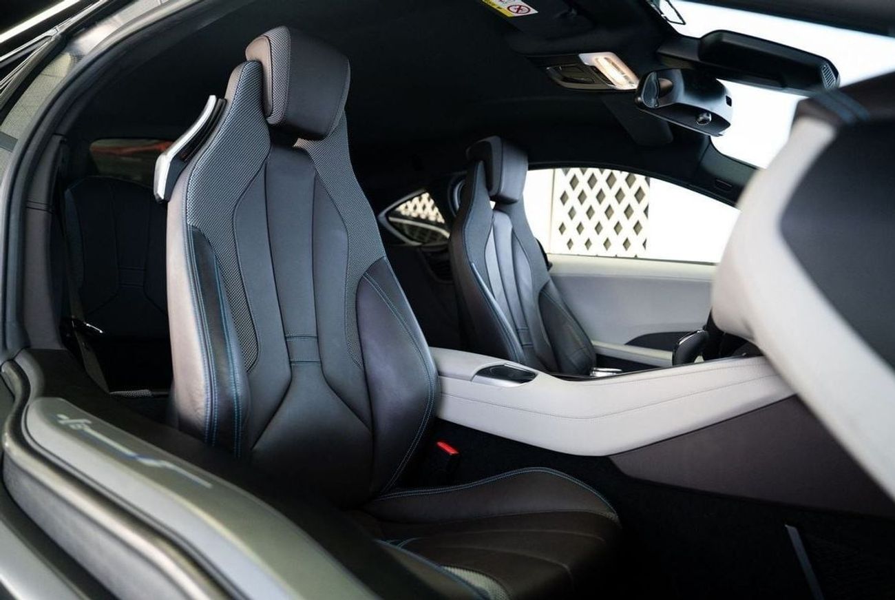 BMW i8 Plug-In Hybrid 1.5L