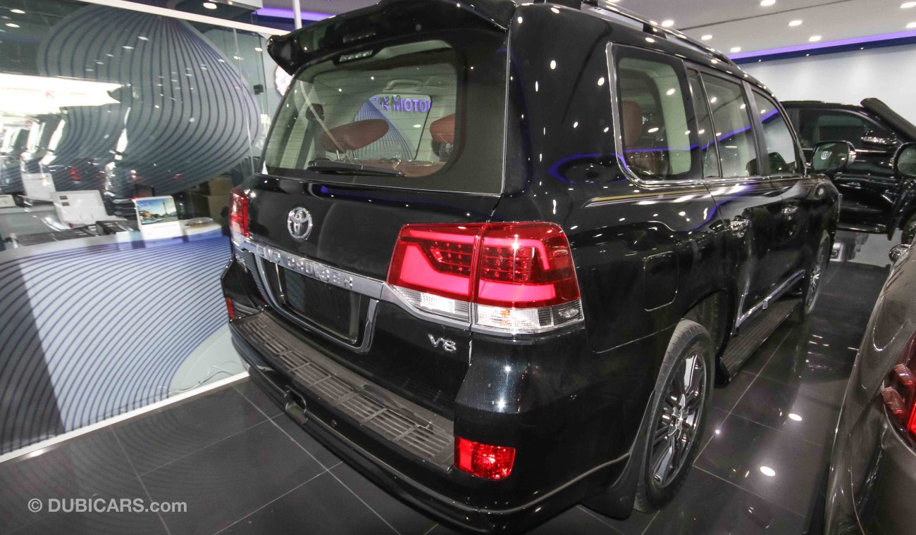 Toyota Land Cruiser GXR Black Edition V8 4.6L