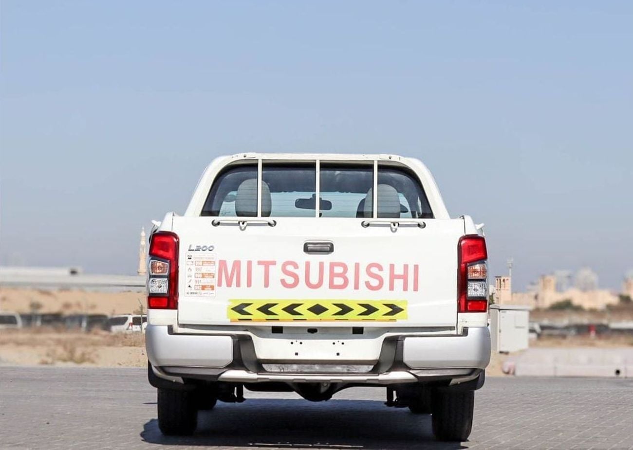 ميتسوبيشي L200 GL 2.4L (132 HP) Mitsubishi L200 2.4 L RWD 2021 GCC accident-free in excellent condition 638 P.M