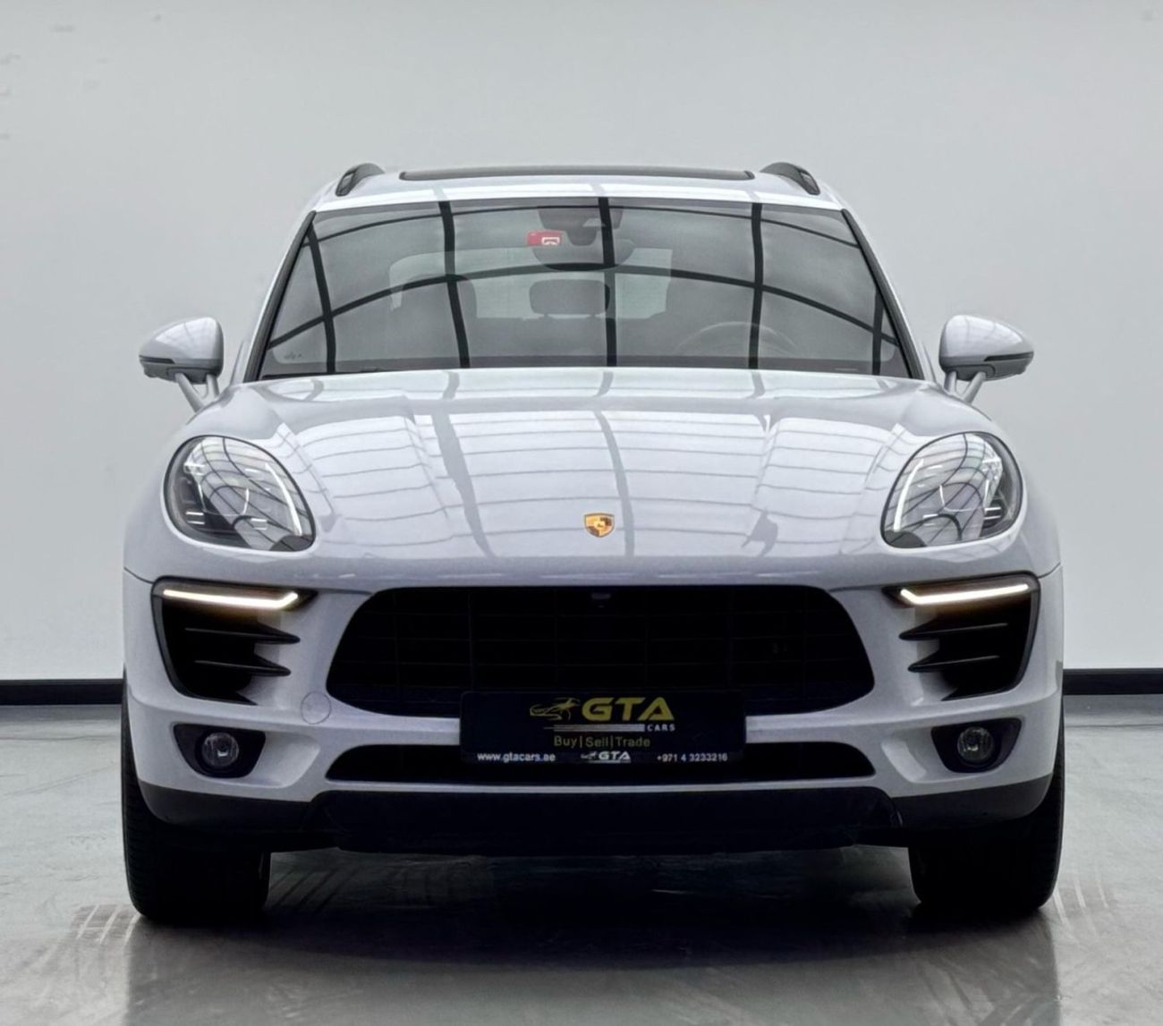 Porsche Macan S 3.0L (340 HP) 2018 Porsche Macan S, Warranty, Full Options, Excellent Condition, GCC