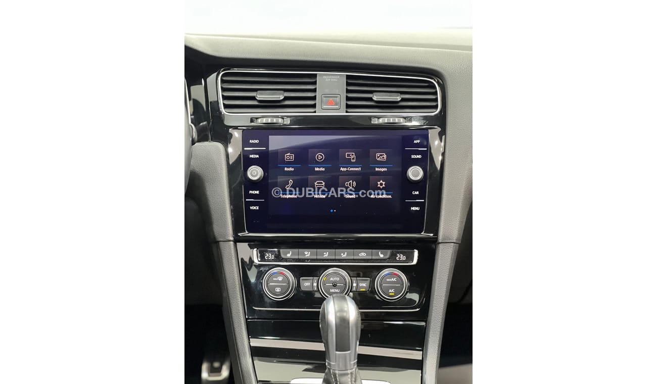Volkswagen Golf 2018 Volkswagen Golf R, Warranty, Service History, Excellent Condition, GCC