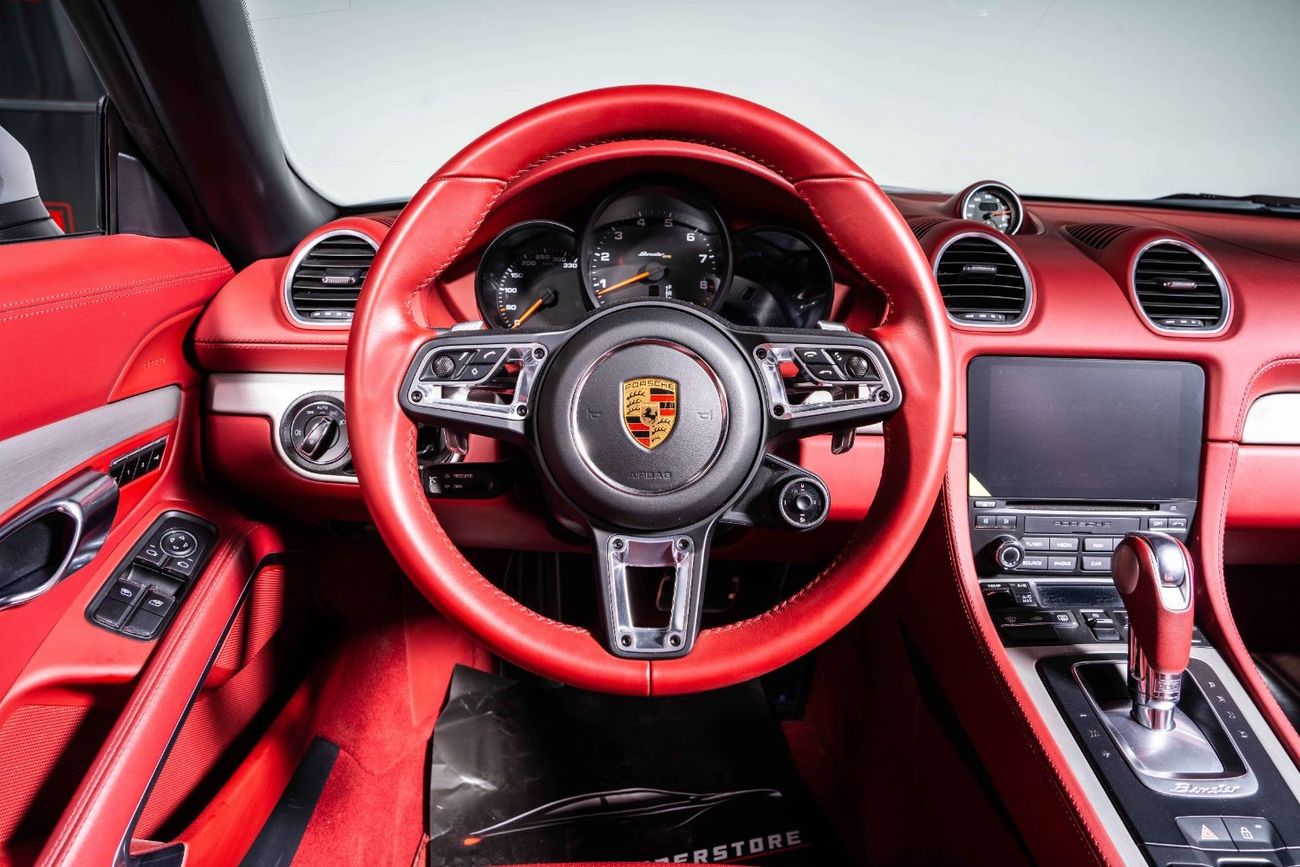 Porsche 718 Boxster 2022-PORSCHE BOXSTER-25 YEARS ANNIVERSARY EDITION-GCC-SPECIAL CAR-AL NABOODA WARRANTY TILL 2026