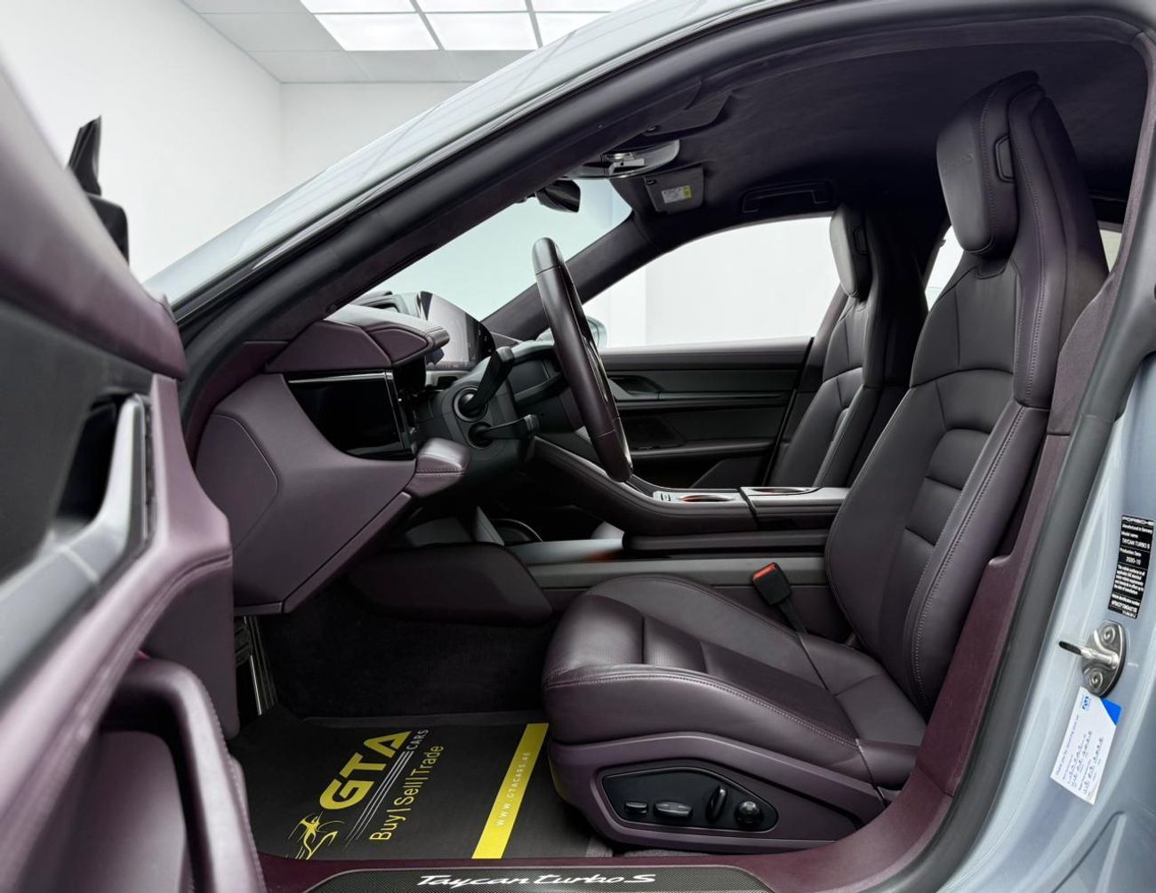 بورش تايكان Turbo S (761 HP) 2021 Porsche Taycan Turbo S, 2027 Porsche Warranty, Full Porsche Service History, V