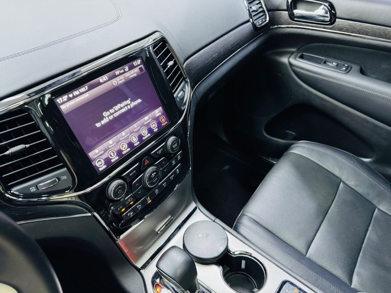 جيب جراند شيروكي Overland 3.6L