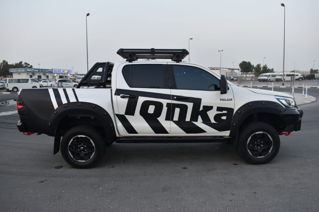 Toyota Hilux diesel right hand drive 2,8l automatic gear only for export available