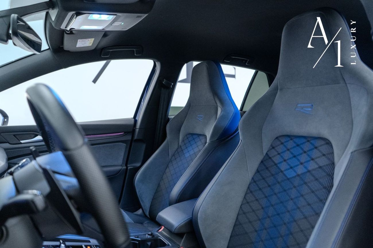 فولكس واجن جولف ار Base 2.0T 2022 Volkswagen Golf R, 2025 VW Warranty, 2029 VW Service Pack, Low Kms, GCC