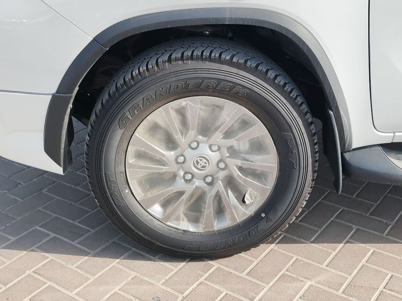 Toyota Fortuner 2026 Toyota Fortuner SR5 2.8L 4-Cyl Turbo Diesel A/T AWD 4x4 Export Only