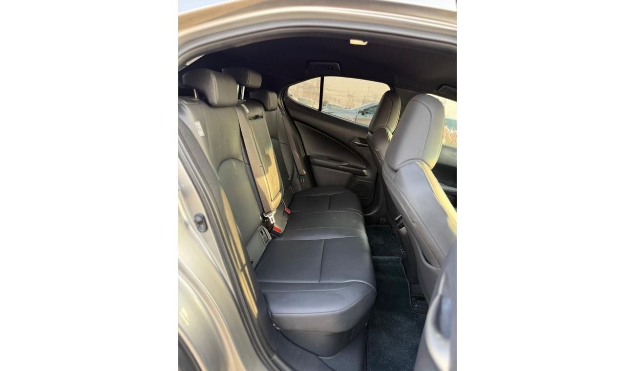 Lexus UX250h LEXUS UX250 Hybrid Premium
