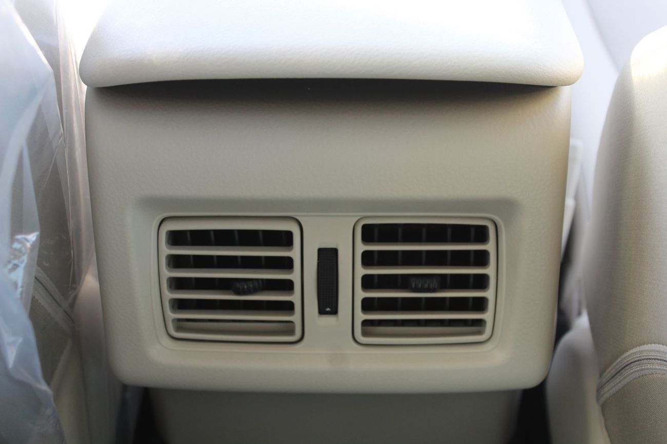 Toyota Camry 2024 TOYOTA CAMRY LE 2.5L AT, PRL