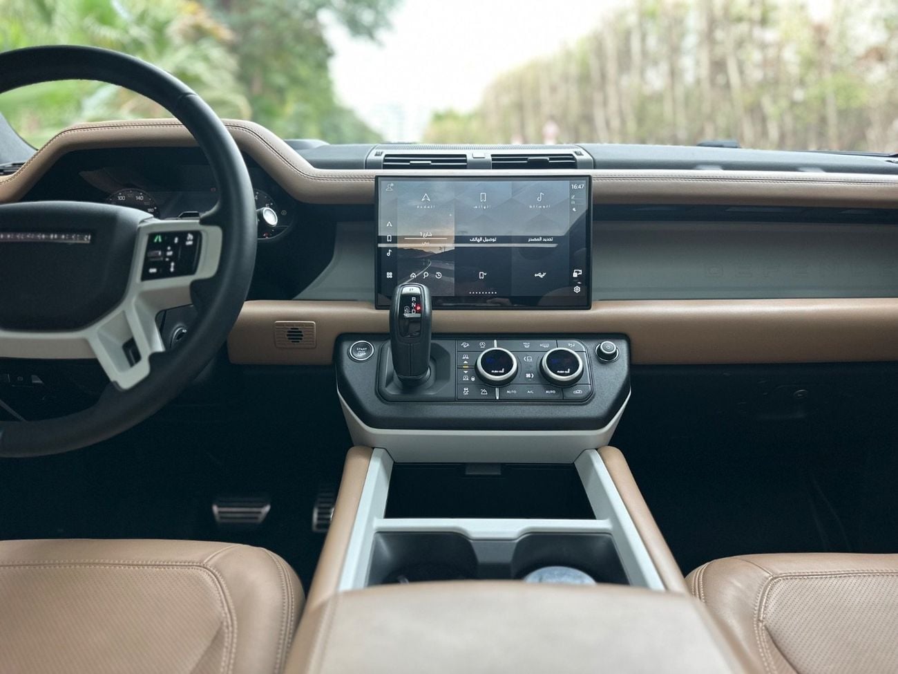 Land Rover Defender P400 110 X-Dynamic HSE 3.0L (5 Seater) | 2025 | GCC Specs | V6 400 HP | Perfect Condition | Full Ser