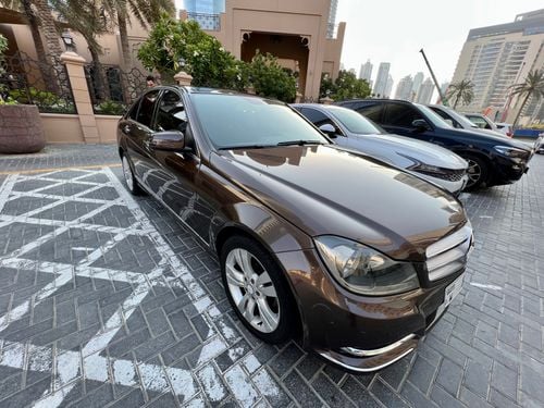 مرسيدس بنز C 200