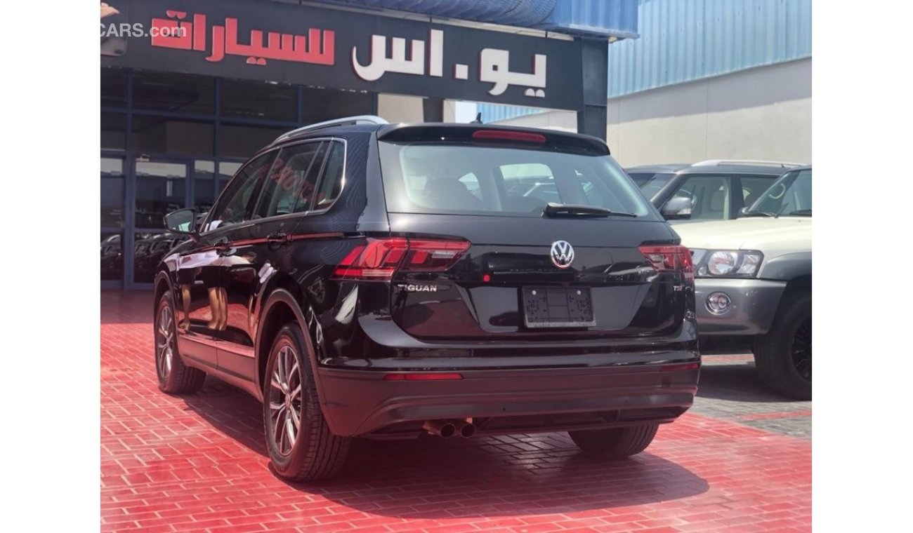 فولكس واجن تيجوان 2.0 SPORT FULLY LOADED 2017 GCC SINGLE OWNER IN MINT CONDITION